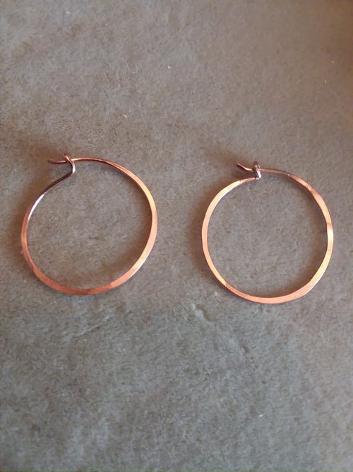 Jennifer VanBenschoten's Easy Hammered Hoop Earrings - , Contemporary Wire Jewelry, Forging, Forging Jewelry, Jewelry Forging, hammer the hoops